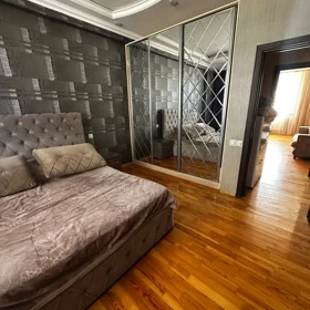 In Baku 75.0 m² apartment is for rent - Image 2