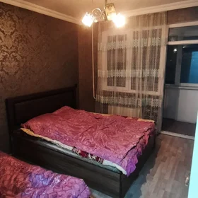 In Baku 70.0 m² apartment is for rent - Image 2