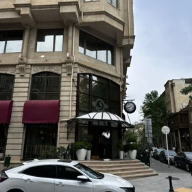 In Baku 110.0 m² apartment is for rent - Image 2