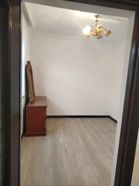 In Baku 68.0 m² apartment is for sale - Image 4
