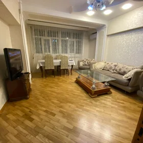 In Baku 100.0 m² apartment is for rent - Image 2