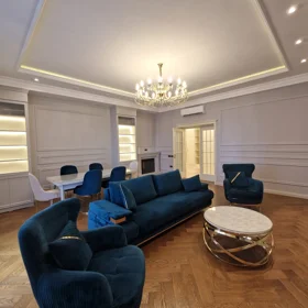 In Baku 170.0 m² apartment is for rent - Image 3