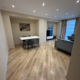 In Baku 148.0 m² apartment is for rent - Image 3