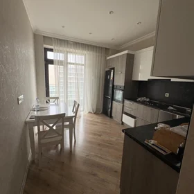 In Baku 148.0 m² apartment is for rent - Image 4