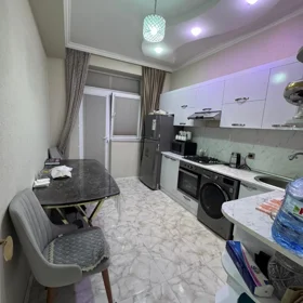 In Baku 70.0 m² apartment is for rent - Image 5