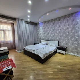 In Baku 140.0 m² apartment is for rent - Image 3