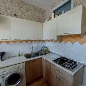 In Baku 120.0 m² apartment is for sale - Image 2