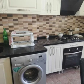 In Baku 60.0 m² apartment is for sale - Image 3