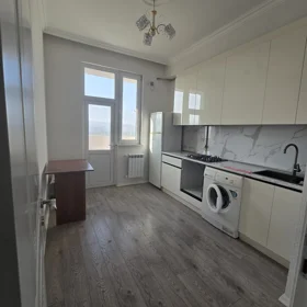 In Khirdalan 66.0 m² apartment is for rent - Image 4