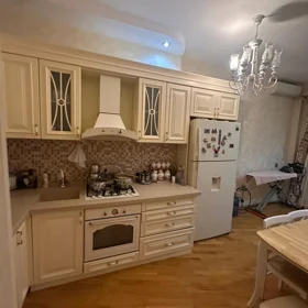 In Baku 90.0 m² apartment is for sale - Image 2