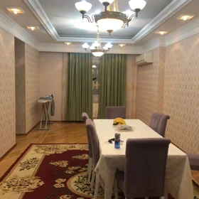 In Baku 160.0 m² apartment is for rent - Image 2