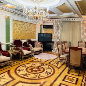 In Baku 240.0 m² apartment is for sale - Image 2