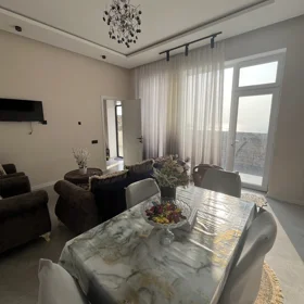 In Baku 140.0 m² house with 4.0 rooms is for sale - Image 5