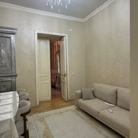 In Baku 60.0 m² apartment is for sale - Image 2
