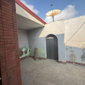 In Baku 70.0 m² house with 3.0 rooms is for sale - Image 4