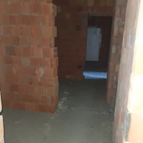 In Khirdalan 70.0 m² apartment is for sale - Image 4