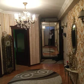 In Baku 137.0 m² apartment is for rent - Image 5