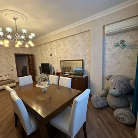 In Baku 93.0 m² apartment is for rent - Image 2