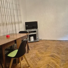 In Baku 40.0 m² apartment is for rent - Image 3