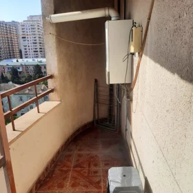 In Baku 150.0 m² apartment is for rent - Image 5