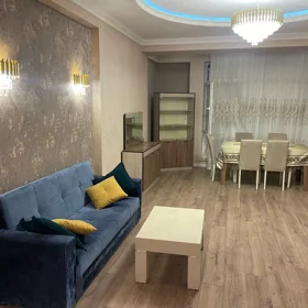 In Baku 125.0 m² apartment is for rent - Image 2