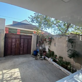 In Baku 70.0 m² house with 3.0 rooms is for sale - Image 5