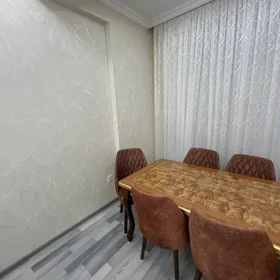 In Baku 90.0 m² apartment is for rent - Image 3