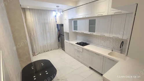 In Baku 90.0 m² apartment is for rent - Image 5