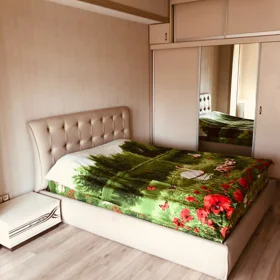 In Baku 80.0 m² apartment is for rent - Image 4