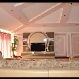 In Baku 365.0 m² apartment is for sale - Image 3