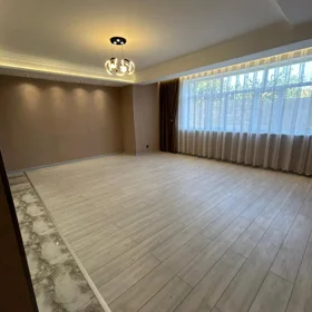 In Baku 121.0 m² apartment is for sale - Image 4
