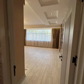 In Baku 121.0 m² apartment is for sale - Image 5