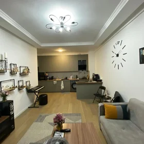 In Baku 70.0 m² apartment is for sale - Image 2