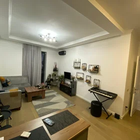 In Baku 70.0 m² apartment is for sale - Image 3