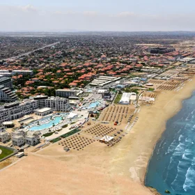 In Baku nan m² apartment is for sale - Image 2