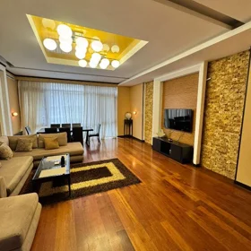 In Baku 145.0 m² apartment is for sale - Image 2
