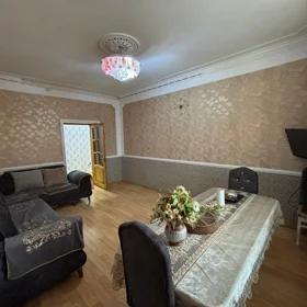 In Baku 65.0 m² apartment is for sale - Image 3