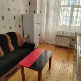 In Baku 65.0 m² apartment is for rent - Image 2