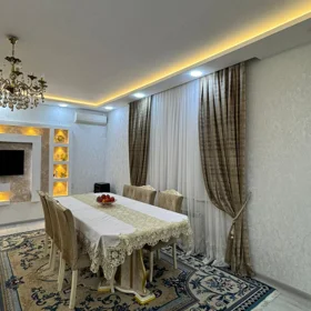 In Baku 120.0 m² house with 4.0 rooms is for sale - Image 2