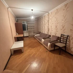 In Baku 130.0 m² apartment is for rent - Image 2