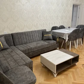 In Baku 100.0 m² apartment is for rent - Image 2