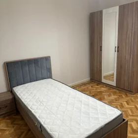 In Baku 100.0 m² apartment is for rent - Image 4