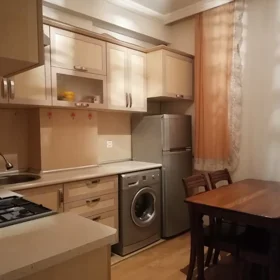 In Baku 70.0 m² apartment is for rent - Image 2