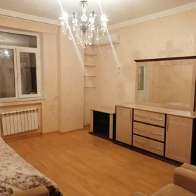 In Baku 70.0 m² apartment is for rent - Image 5