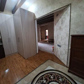 In Baku nan m² apartment is for sale - Image 4