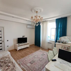 In Baku 108.0 m² apartment is for sale - Image 2