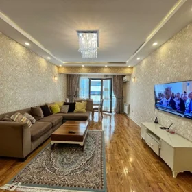In Baku 80.0 m² apartment is for rent - Image 2
