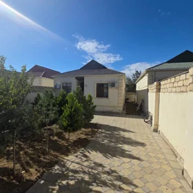 In Baku 100.0 m² house with 3.0 rooms is for sale - Image 2