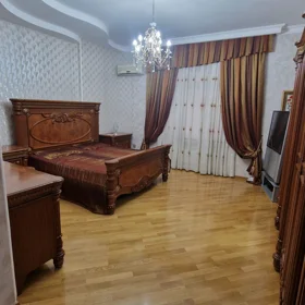 In Baku 143.0 m² apartment is for rent - Image 5
