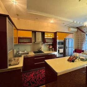 In Baku 210.0 m² apartment is for rent - Image 5